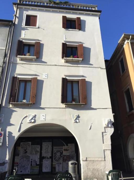 Casa Manuela Non Turisti Ma Ospiti Apartment Chioggia Exterior photo